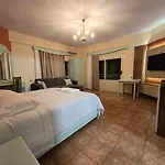 Olivet 3* Vlorë