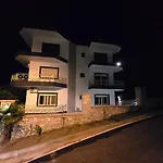 Olivet 3* Vlorë