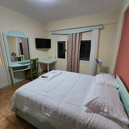 Olivet Hotel 3*
